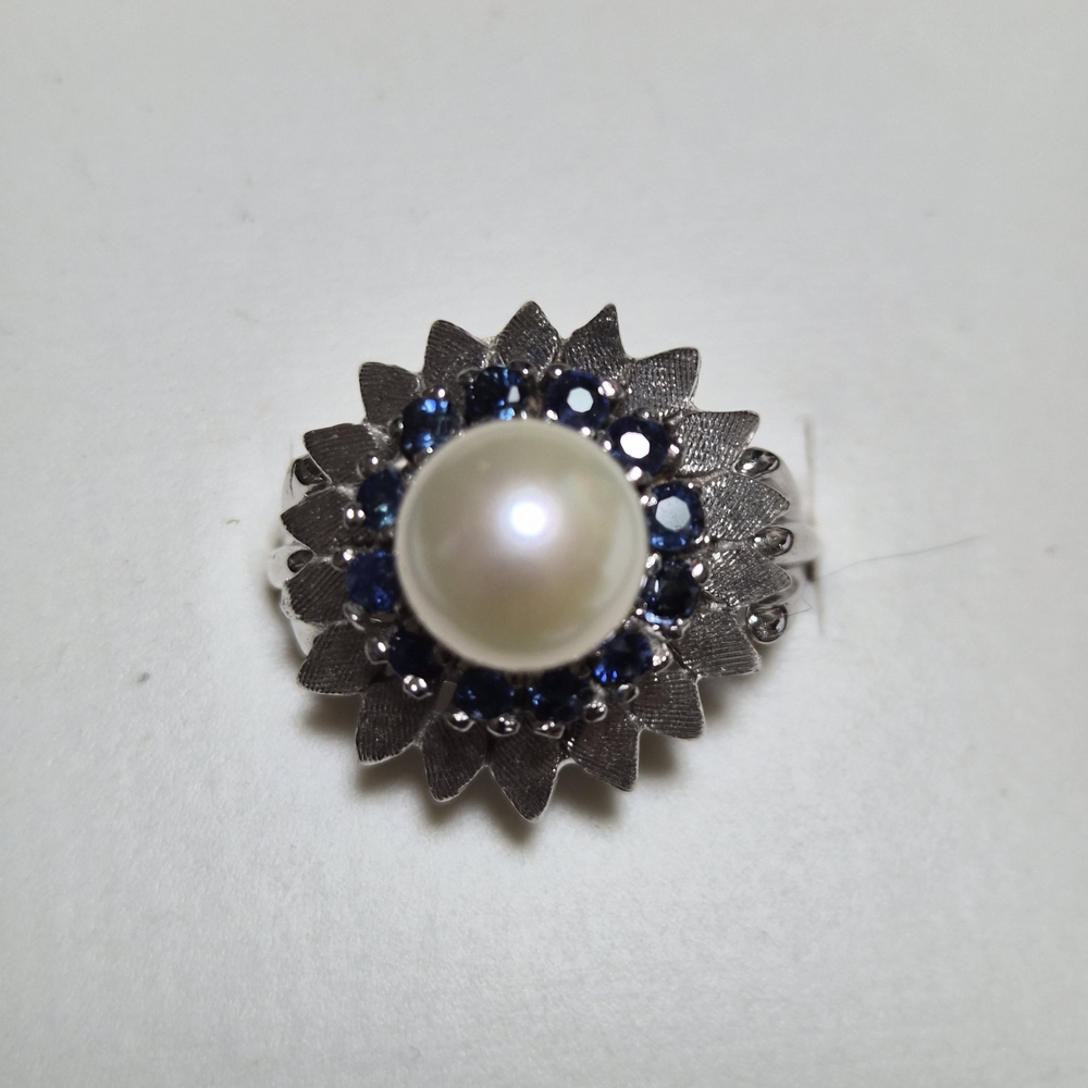Macy's 14K White Gold and Pearl Ring With Sapphires